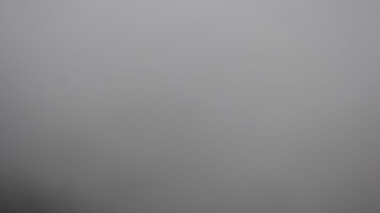 Dieses Bild zeigt eine Webcam-Aufnahme vom Achertal, aufgenommen am Sonntag, den 02.11.2025 um 14:30 Uhr. Die Temperatur betrug 5.9°C.