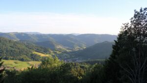 Dieses Bild zeigt eine Webcam-Aufnahme vom Achertal, aufgenommen am Samstag, den 13.06.2026 um 20:20 Uhr. Die Temperatur betrug 20.9°C.