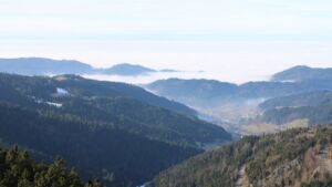 Dieses Bild zeigt eine Webcam-Aufnahme vom Achertal, aufgenommen am Donnerstag, den 22.01.2026 um 13:00 Uhr. Die Temperatur betrug 7.9°C.