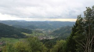 Dieses Bild zeigt eine Webcam-Aufnahme vom Achertal, aufgenommen am Sonntag, den 11.10.2026 um 16:20 Uhr. Die Temperatur betrug 8.4°C.