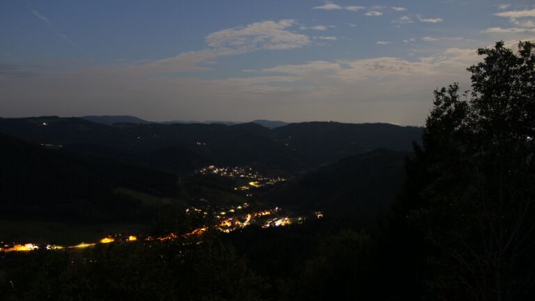 Dieses Bild zeigt eine Webcam-Aufnahme vom Achertal, aufgenommen am Montag, den 28.09.2026 um 06:30 Uhr. Die Temperatur betrug 19.9°C.