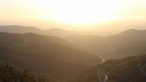 Dieses Bild zeigt eine Webcam-Aufnahme vom Achertal, aufgenommen am Dienstag, den 07.04.2026 um 19:40 Uhr. Die Temperatur betrug 12.2°C.