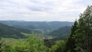 Dieses Bild zeigt eine Webcam-Aufnahme vom Achertal, aufgenommen am Mittwoch, den 20.05.2026 um 18:50 Uhr. Die Temperatur betrug 14.8°C.