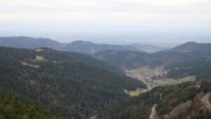 Dieses Bild zeigt eine Webcam-Aufnahme vom Achertal, aufgenommen am Freitag, den 19.12.2025 um 10:40 Uhr. Die Temperatur betrug 7.2°C.