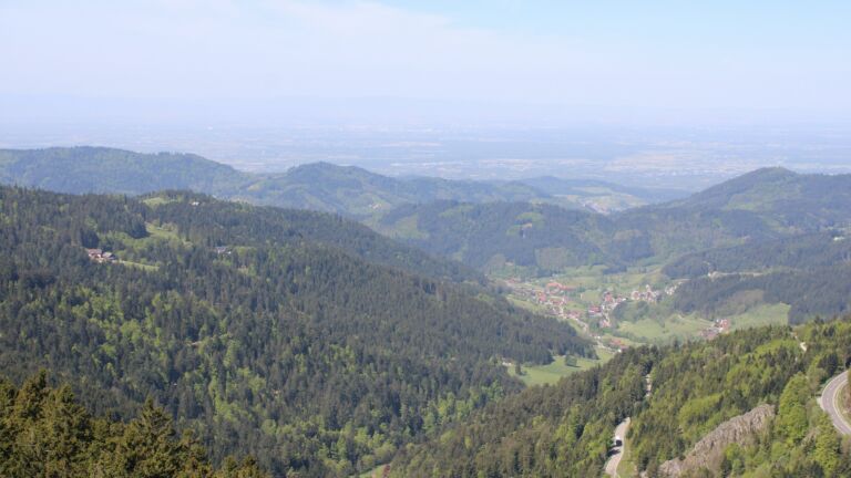 Dieses Bild zeigt eine Webcam-Aufnahme vom Achertal, aufgenommen am Mittwoch, den 29.04.2026 um 11:40 Uhr. Die Temperatur betrug 11.2°C.