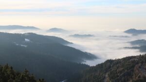 Dieses Bild zeigt eine Webcam-Aufnahme vom Achertal, aufgenommen am Samstag, den 24.01.2026 um 15:50 Uhr. Die Temperatur betrug 2.2°C.