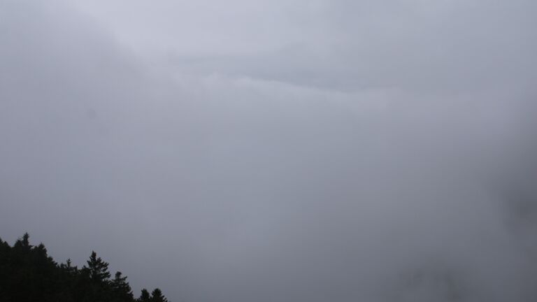 Dieses Bild zeigt eine Webcam-Aufnahme vom Achertal, aufgenommen am Sonntag, den 21.09.2025 um 15:50 Uhr. Die Temperatur betrug 11.8°C.