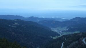 Dieses Bild zeigt eine Webcam-Aufnahme vom Achertal, aufgenommen am Freitag, den 10.04.2026 um 06:40 Uhr. Die Temperatur betrug 8.7°C.