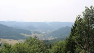 Dieses Bild zeigt eine Webcam-Aufnahme vom Achertal, aufgenommen am Freitag, den 31.07.2026 um 14:10 Uhr. Die Temperatur betrug 32.4°C.