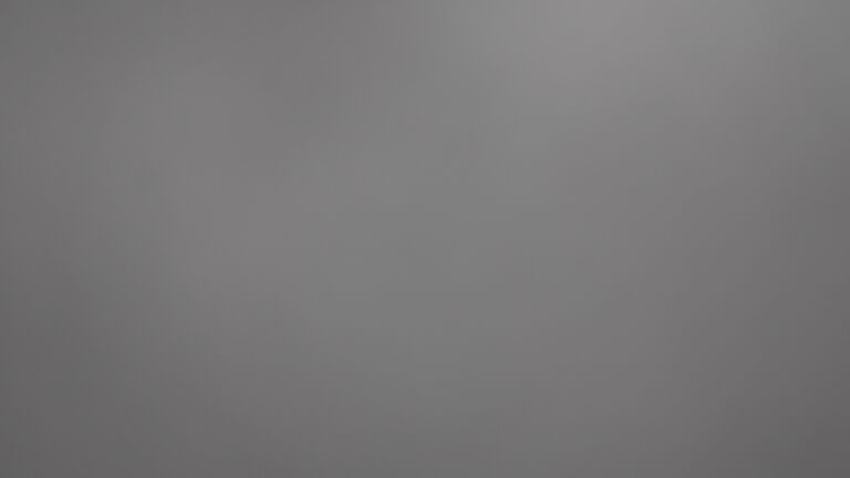 Dieses Bild zeigt eine Webcam-Aufnahme vom Achertal, aufgenommen am Montag, den 27.10.2025 um 08:20 Uhr. Die Temperatur betrug 0.4°C.