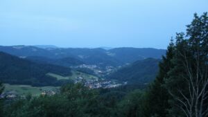 Dieses Bild zeigt eine Webcam-Aufnahme vom Achertal, aufgenommen am Dienstag, den 14.07.2026 um 05:10 Uhr. Die Temperatur betrug 25.3°C.