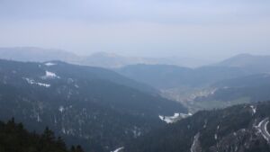 Dieses Bild zeigt eine Webcam-Aufnahme vom Achertal, aufgenommen am Freitag, den 03.04.2026 um 09:30 Uhr. Die Temperatur betrug 2.7°C.