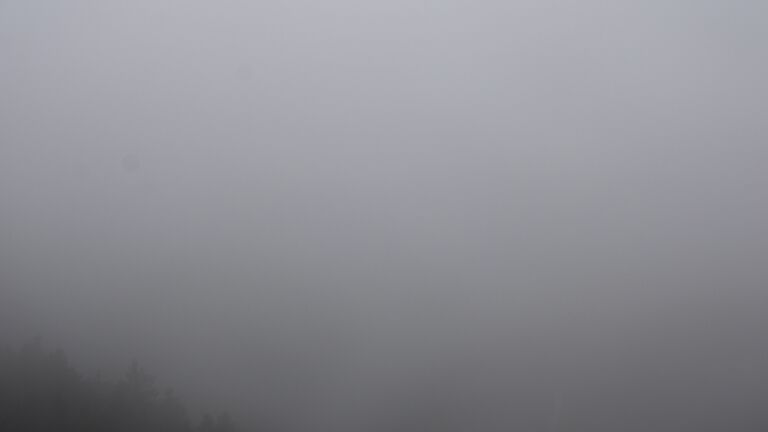 Dieses Bild zeigt eine Webcam-Aufnahme vom Achertal, aufgenommen am Montag, den 20.10.2025 um 13:10 Uhr. Die Temperatur betrug 8.7°C.