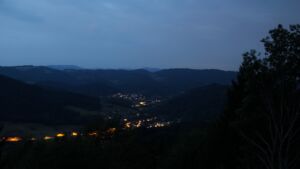 Dieses Bild zeigt eine Webcam-Aufnahme vom Achertal, aufgenommen am Sonntag, den 16.08.2026 um 05:40 Uhr. Die Temperatur betrug 23.2°C.