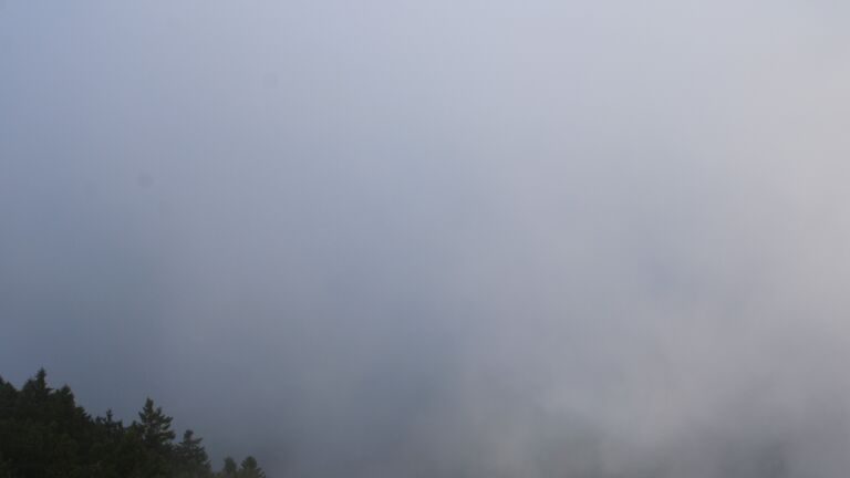 Dieses Bild zeigt eine Webcam-Aufnahme vom Achertal, aufgenommen am Freitag, den 12.09.2025 um 08:40 Uhr. Die Temperatur betrug 7.4°C.