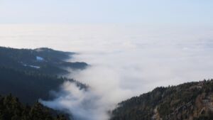 Dieses Bild zeigt eine Webcam-Aufnahme vom Achertal, aufgenommen am Sonntag, den 18.01.2026 um 14:10 Uhr. Die Temperatur betrug 6.5°C.