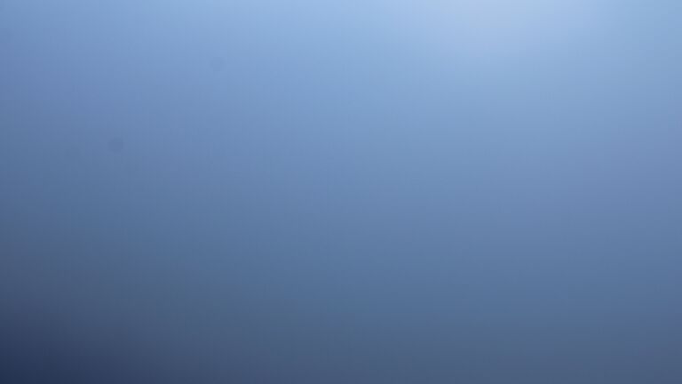 Dieses Bild zeigt eine Webcam-Aufnahme vom Achertal, aufgenommen am Montag, den 10.11.2025 um 08:00 Uhr. Die Temperatur betrug 2.6°C.