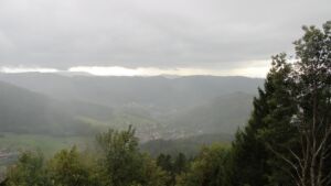 Dieses Bild zeigt eine Webcam-Aufnahme vom Achertal, aufgenommen am Sonntag, den 11.10.2026 um 15:00 Uhr. Die Temperatur betrug 7.5°C.