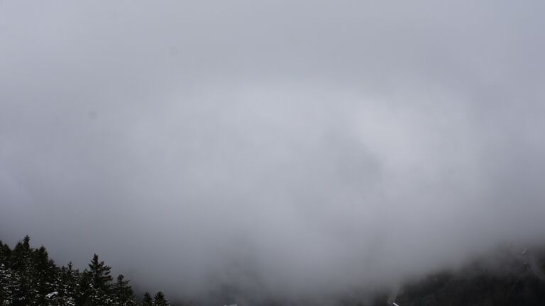 Dieses Bild zeigt eine Webcam-Aufnahme vom Achertal, aufgenommen am Montag, den 02.02.2026 um 13:20 Uhr. Die Temperatur betrug 3.1°C.