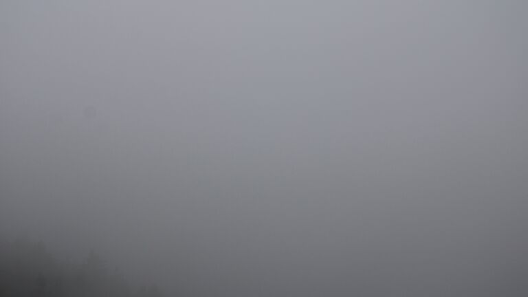 Dieses Bild zeigt eine Webcam-Aufnahme vom Achertal, aufgenommen am Montag, den 02.06.2025 um 07:00 Uhr. Die Temperatur betrug 12.1°C.