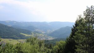 Dieses Bild zeigt eine Webcam-Aufnahme vom Achertal, aufgenommen am Samstag, den 18.07.2026 um 17:40 Uhr. Die Temperatur betrug 25.7°C.