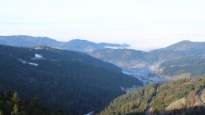 Dieses Bild zeigt eine Webcam-Aufnahme vom Achertal, aufgenommen am Donnerstag, den 22.01.2026 um 10:00 Uhr. Die Temperatur betrug 6.1°C.