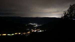 Dieses Bild zeigt eine Webcam-Aufnahme vom Achertal, aufgenommen am Dienstag, den 19.05.2026 um 03:10 Uhr. Die Temperatur betrug 8.2°C.