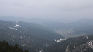 Dieses Bild zeigt eine Webcam-Aufnahme vom Achertal, aufgenommen am Freitag, den 03.04.2026 um 10:10 Uhr. Die Temperatur betrug 3°C.