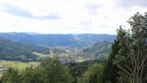 Dieses Bild zeigt eine Webcam-Aufnahme vom Achertal, aufgenommen am Samstag, den 05.09.2026 um 14:00 Uhr. Die Temperatur betrug 21°C.