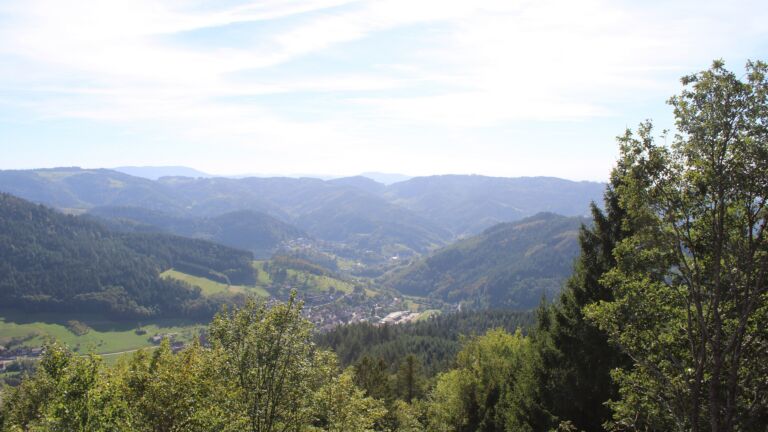 Dieses Bild zeigt eine Webcam-Aufnahme vom Achertal, aufgenommen am Mittwoch, den 23.09.2026 um 15:50 Uhr. Die Temperatur betrug 22°C.