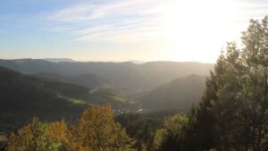 Dieses Bild zeigt eine Webcam-Aufnahme vom Achertal, aufgenommen am Donnerstag, den 29.10.2026 um 16:10 Uhr. Die Temperatur betrug 12.2°C.
