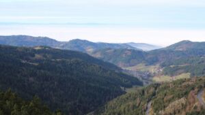 Dieses Bild zeigt eine Webcam-Aufnahme vom Achertal, aufgenommen am Mittwoch, den 03.12.2025 um 10:50 Uhr. Die Temperatur betrug 5.9°C.