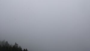 Dieses Bild zeigt eine Webcam-Aufnahme vom Achertal, aufgenommen am Dienstag, den 14.04.2026 um 13:20 Uhr. Die Temperatur betrug 4.6°C.