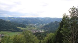 Dieses Bild zeigt eine Webcam-Aufnahme vom Achertal, aufgenommen am Freitag, den 18.09.2026 um 17:00 Uhr. Die Temperatur betrug 15°C.