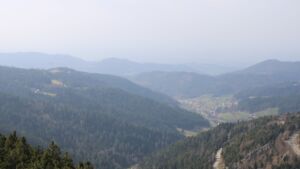 Dieses Bild zeigt eine Webcam-Aufnahme vom Achertal, aufgenommen am Dienstag, den 10.03.2026 um 13:50 Uhr. Die Temperatur betrug 10.4°C.