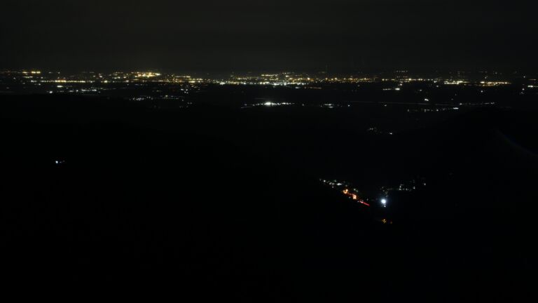 Dieses Bild zeigt eine Webcam-Aufnahme vom Achertal, aufgenommen am Freitag, den 10.04.2026 um 05:40 Uhr. Die Temperatur betrug 8.2°C.