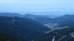 Dieses Bild zeigt eine Webcam-Aufnahme vom Achertal, aufgenommen am Mittwoch, den 10.12.2025 um 07:40 Uhr. Die Temperatur betrug 7.1°C.