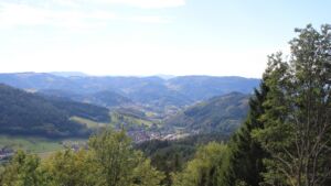 Dieses Bild zeigt eine Webcam-Aufnahme vom Achertal, aufgenommen am Sonntag, den 27.09.2026 um 14:40 Uhr. Die Temperatur betrug 27°C.