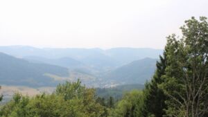 Dieses Bild zeigt eine Webcam-Aufnahme vom Achertal, aufgenommen am Sonntag, den 16.08.2026 um 14:40 Uhr. Die Temperatur betrug 32.1°C.