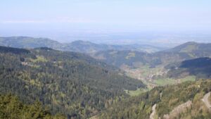 Dieses Bild zeigt eine Webcam-Aufnahme vom Achertal, aufgenommen am Montag, den 20.04.2026 um 10:30 Uhr. Die Temperatur betrug 9.1°C.