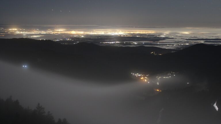 Dieses Bild zeigt eine Webcam-Aufnahme vom Achertal, aufgenommen am Mittwoch, den 25.02.2026 um 01:30 Uhr. Die Temperatur betrug 5.9°C.