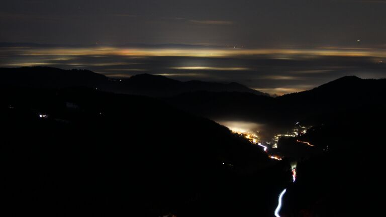 Dieses Bild zeigt eine Webcam-Aufnahme vom Achertal, aufgenommen am Freitag, den 23.01.2026 um 06:40 Uhr. Die Temperatur betrug 2.8°C.