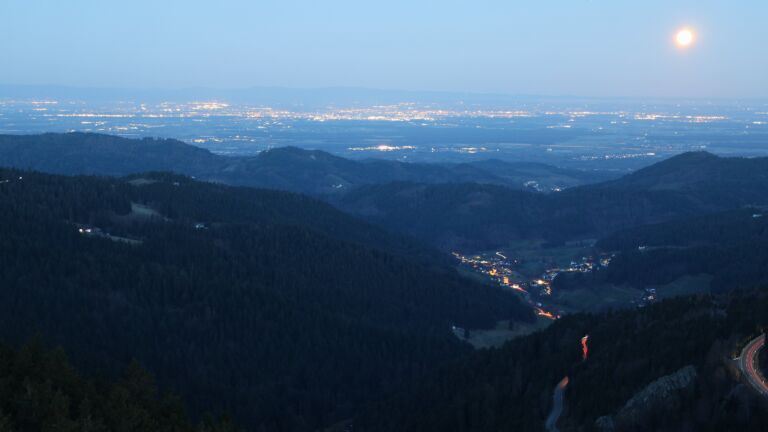 Dieses Bild zeigt eine Webcam-Aufnahme vom Achertal, aufgenommen am Montag, den 02.03.2026 um 06:30 Uhr. Die Temperatur betrug 4.6°C.