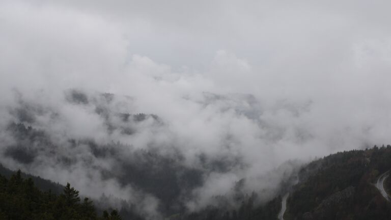 Dieses Bild zeigt eine Webcam-Aufnahme vom Achertal, aufgenommen am Sonntag, den 12.04.2026 um 15:20 Uhr. Die Temperatur betrug 3.2°C.