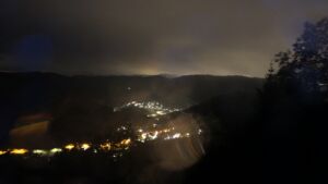 Dieses Bild zeigt eine Webcam-Aufnahme vom Achertal, aufgenommen am Mittwoch, den 20.05.2026 um 04:00 Uhr. Die Temperatur betrug 9.6°C.