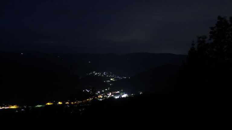 Dieses Bild zeigt eine Webcam-Aufnahme vom Achertal, aufgenommen am Dienstag, den 20.10.2026 um 06:50 Uhr. Die Temperatur betrug 7.3°C.