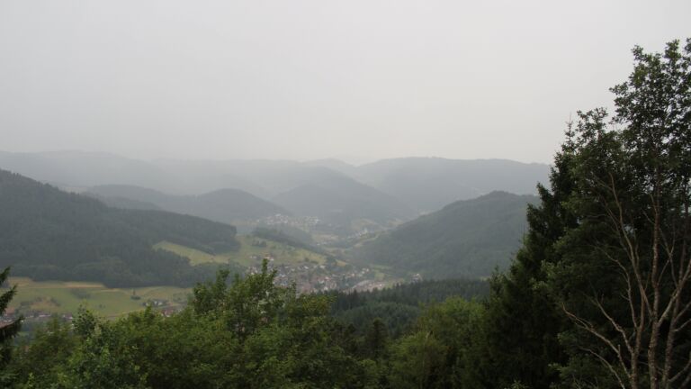 Dieses Bild zeigt eine Webcam-Aufnahme vom Achertal, aufgenommen am Dienstag, den 14.07.2026 um 07:40 Uhr. Die Temperatur betrug 17.8°C.