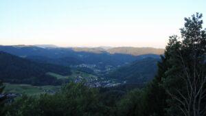 Dieses Bild zeigt eine Webcam-Aufnahme vom Achertal, aufgenommen am Freitag, den 10.07.2026 um 06:10 Uhr. Die Temperatur betrug 18.6°C.