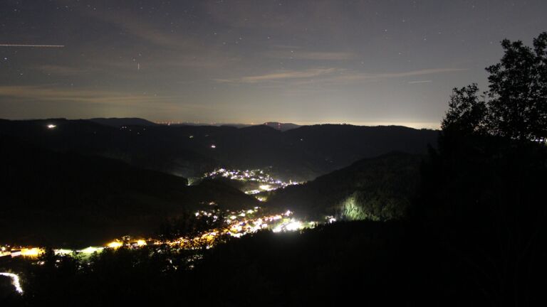 Dieses Bild zeigt eine Webcam-Aufnahme vom Achertal, aufgenommen am Donnerstag, den 15.10.2026 um 06:20 Uhr. Die Temperatur betrug 11.6°C.