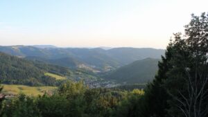 Dieses Bild zeigt eine Webcam-Aufnahme vom Achertal, aufgenommen am Donnerstag, den 23.07.2026 um 20:20 Uhr. Die Temperatur betrug 18.6°C.